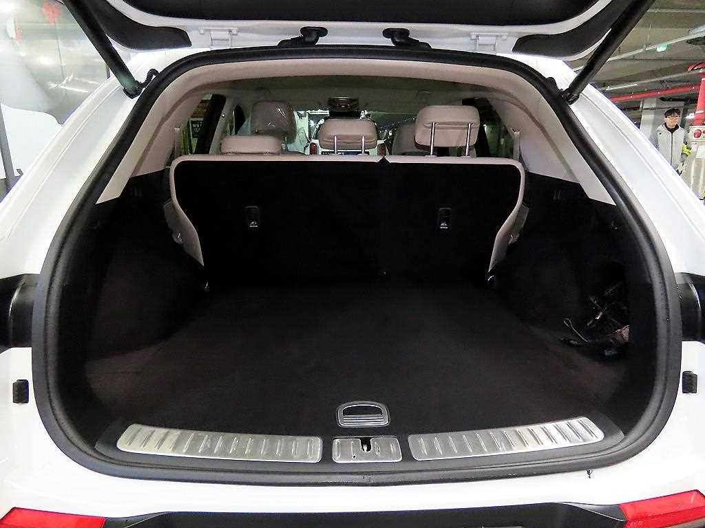 Genesis GV70 2023 Blanco - Importación desde Corea - HF Imports Iquique - Foto 17