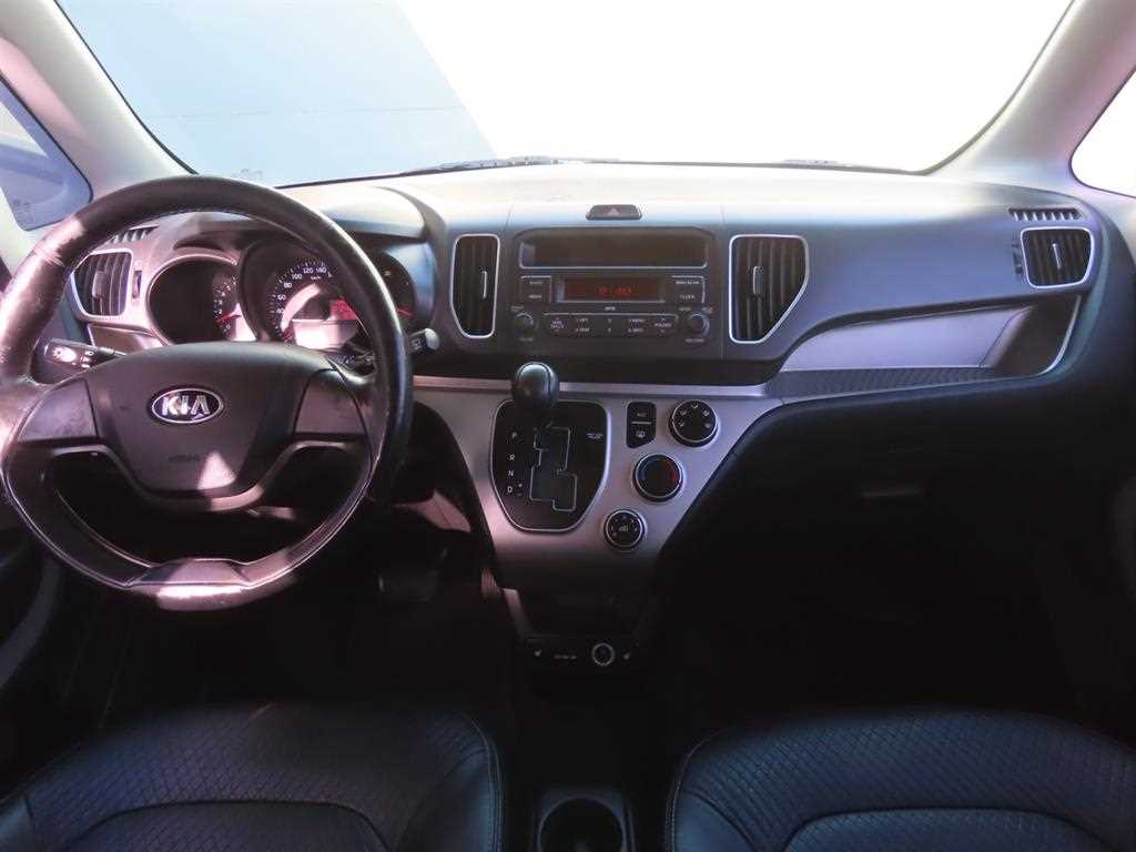 KIA Ray - Vista 8