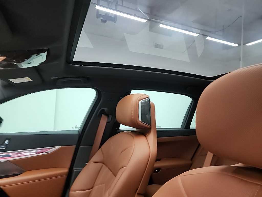 BMW 7 Series 2024 Negro - Importación desde Corea - HF Imports Iquique - Foto 16