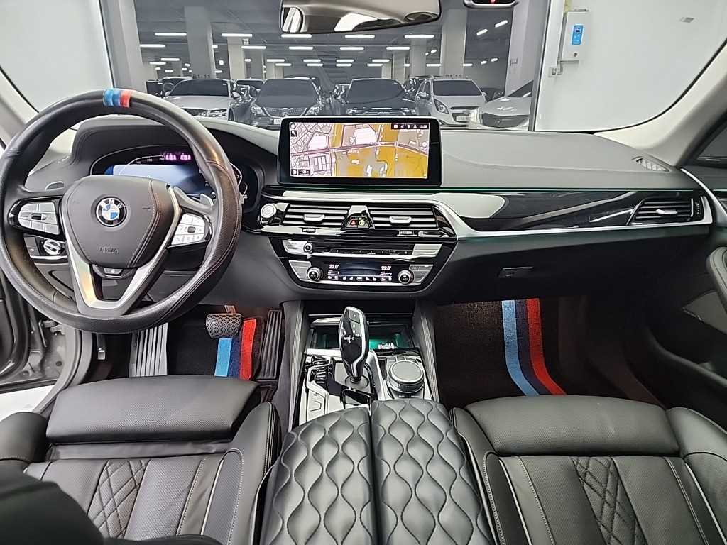 BMW 5 Series - Vista 7