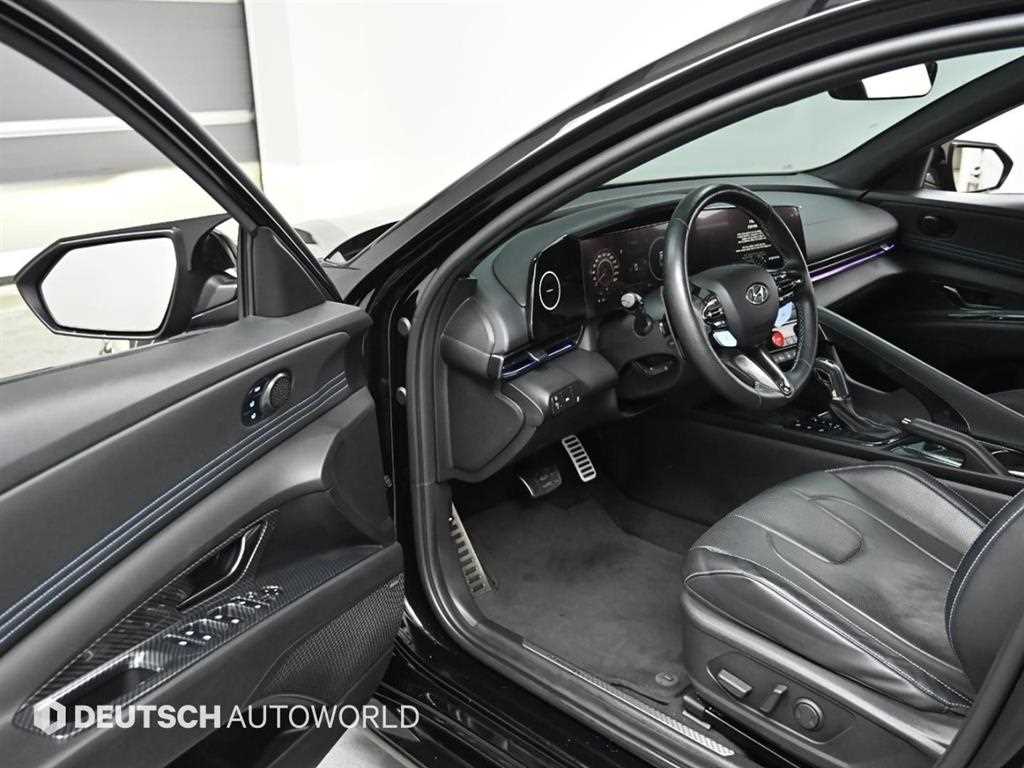 HYUNDAI Avante - Vista 11