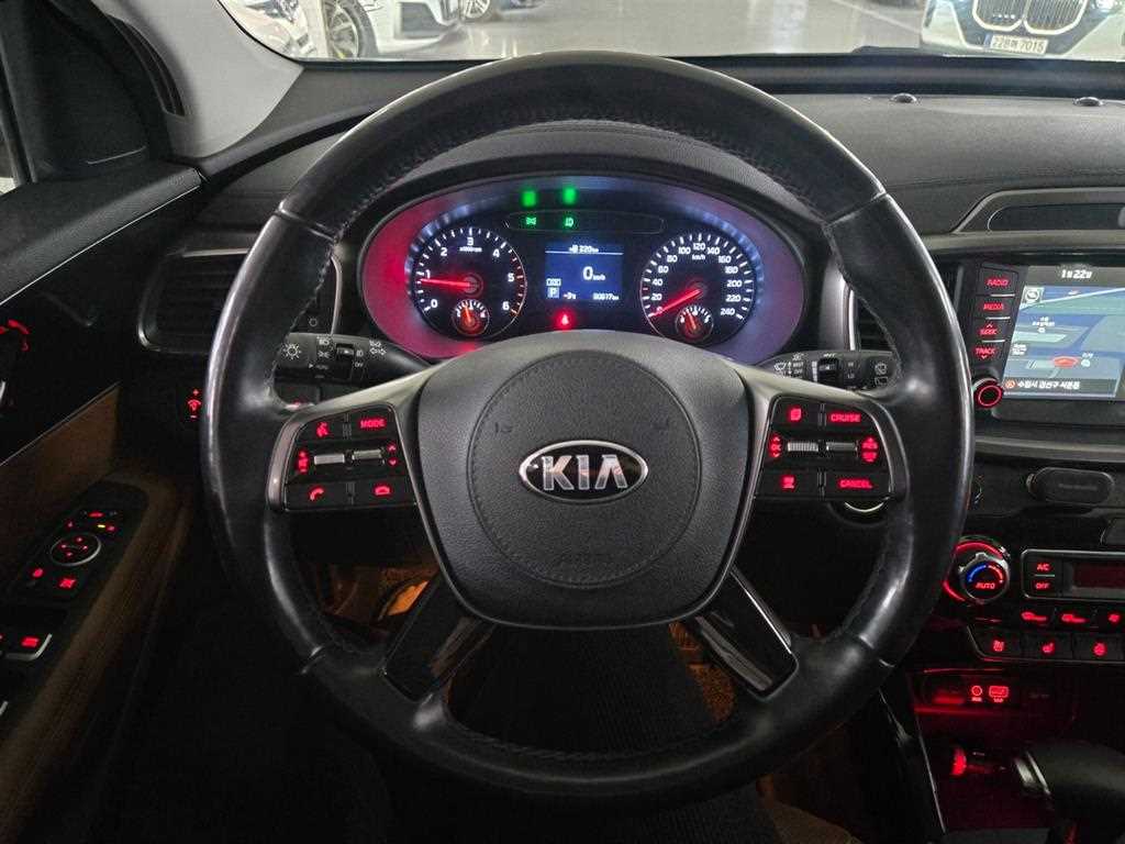 KIA Sorento - Vista 9