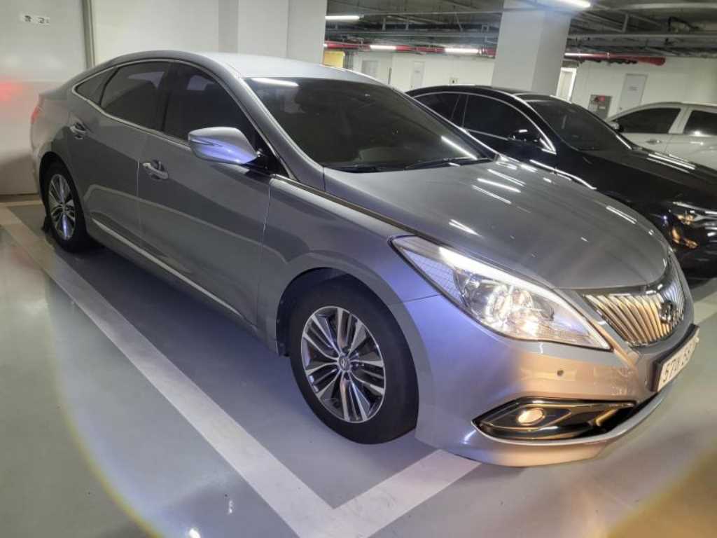 HYUNDAI Grandeur - Vista 2