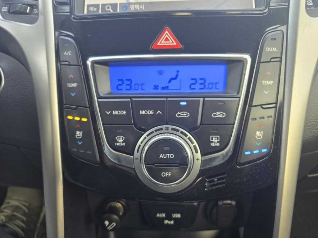 HYUNDAI i30 2015 Blanco - Importación desde Corea - HF Imports Iquique - Foto 13