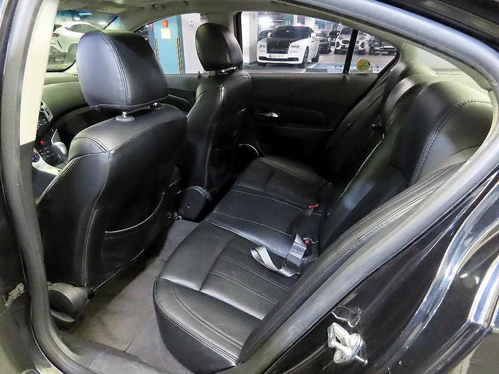 Chevrolet Cruise - Vista 7