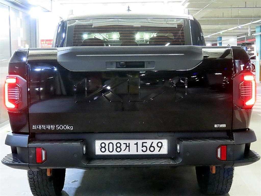 KIA Tasman - Vista 5