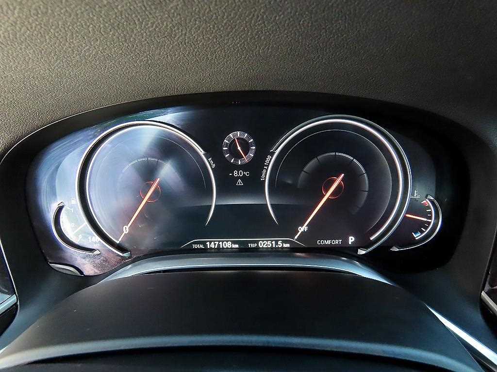 BMW 7 Series - Vista 9