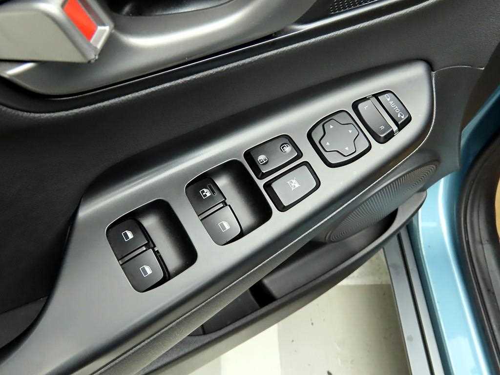 HYUNDAI Kona - Vista 11