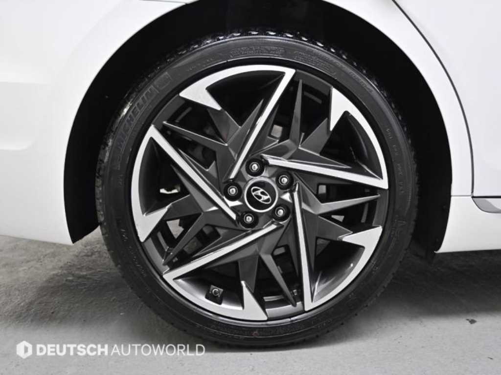 HYUNDAI Grandeur - Vista 5