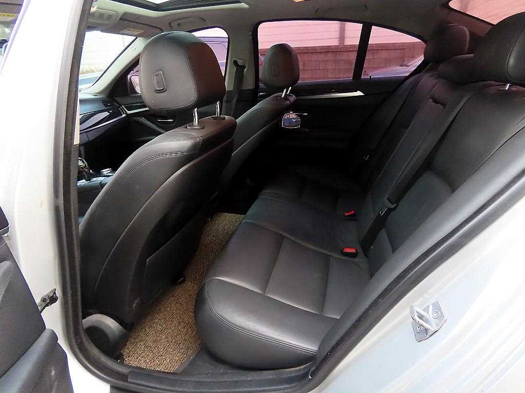 BMW 5 Series - Vista 6