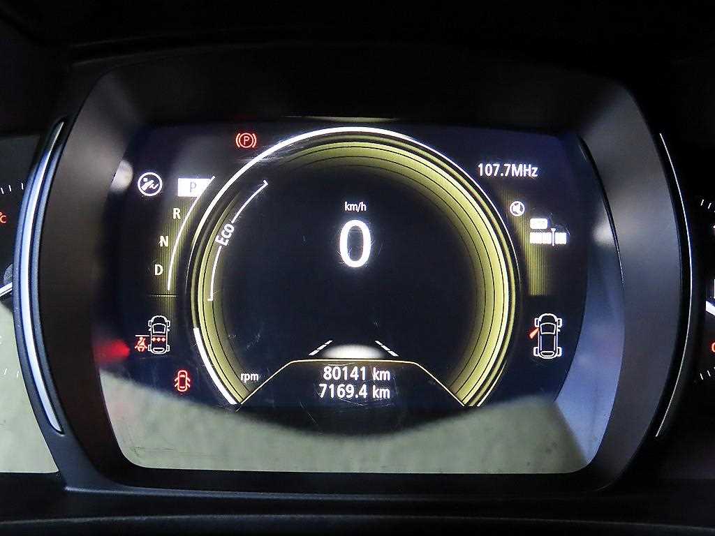 SAMSUNG QM6 - Vista 9