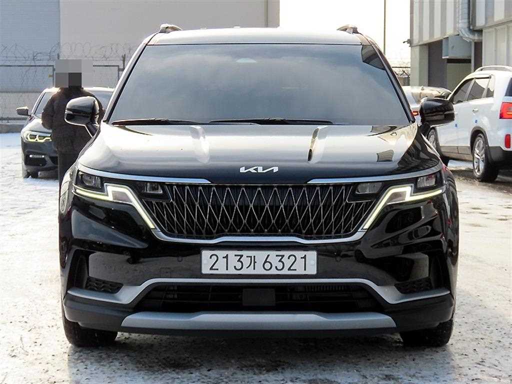 KIA Carnival 2022 Negro - Importación desde Corea - HF Imports Iquique - Foto 1