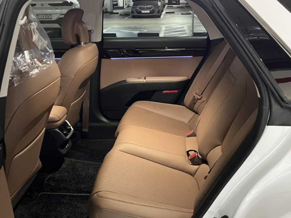 HYUNDAI Grandeur - Vista 7