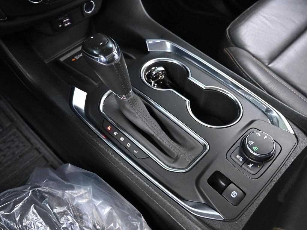 Chevrolet Travers - Vista 9