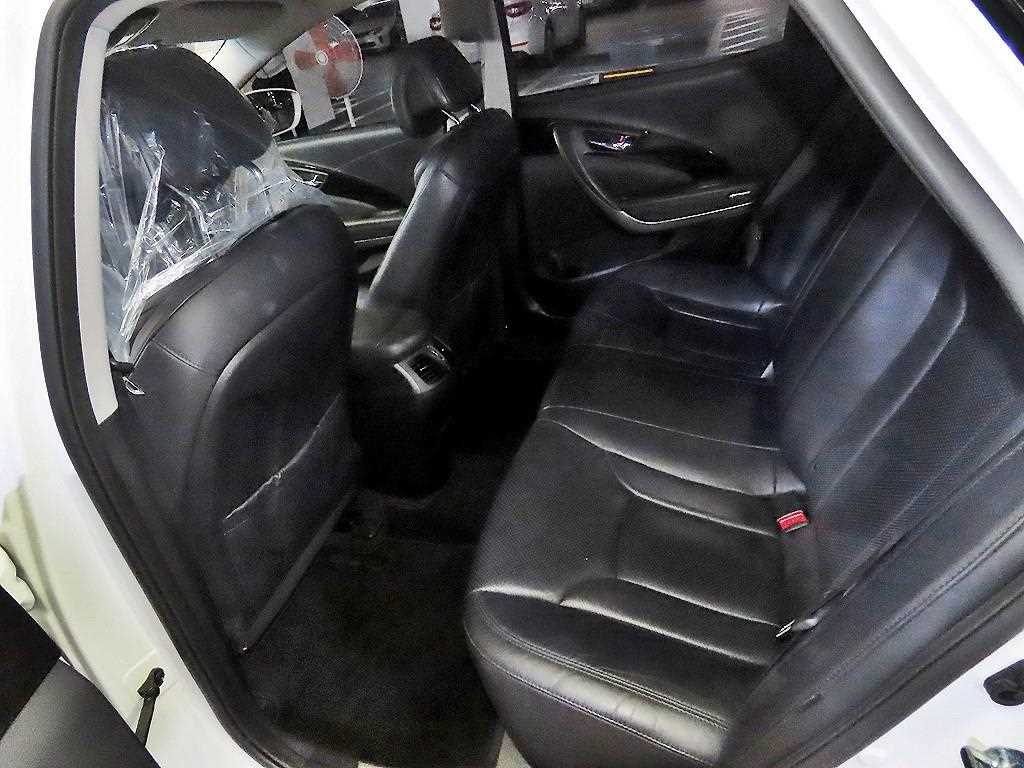 HYUNDAI Grandeur - Vista 7