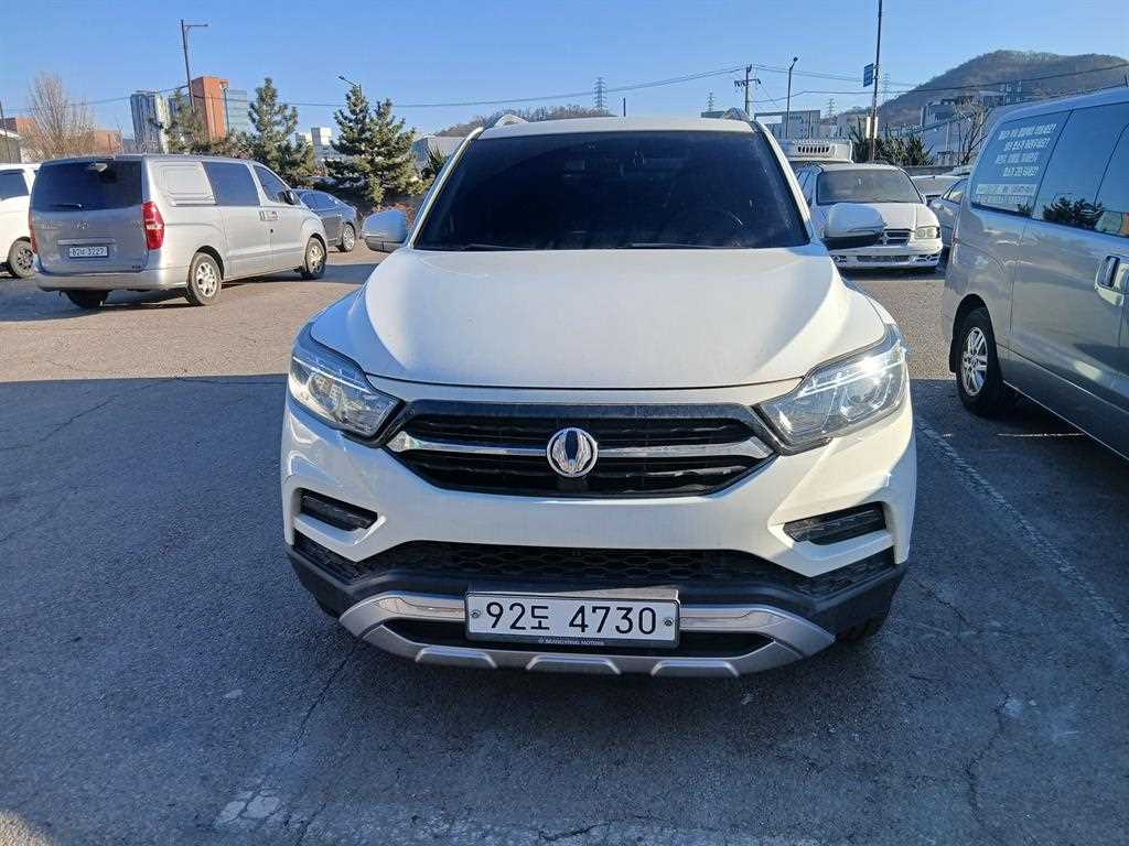 Ssangyong Rexton 2020 Blanco - Importación desde Corea - HF Imports Iquique - Foto 1