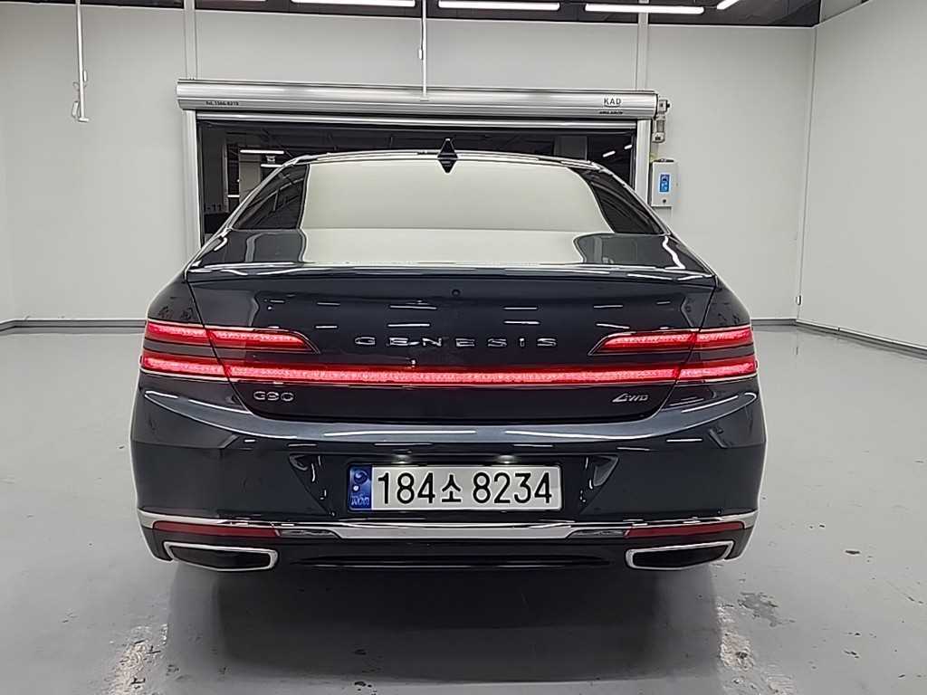 Genesis G90 - Vista 4