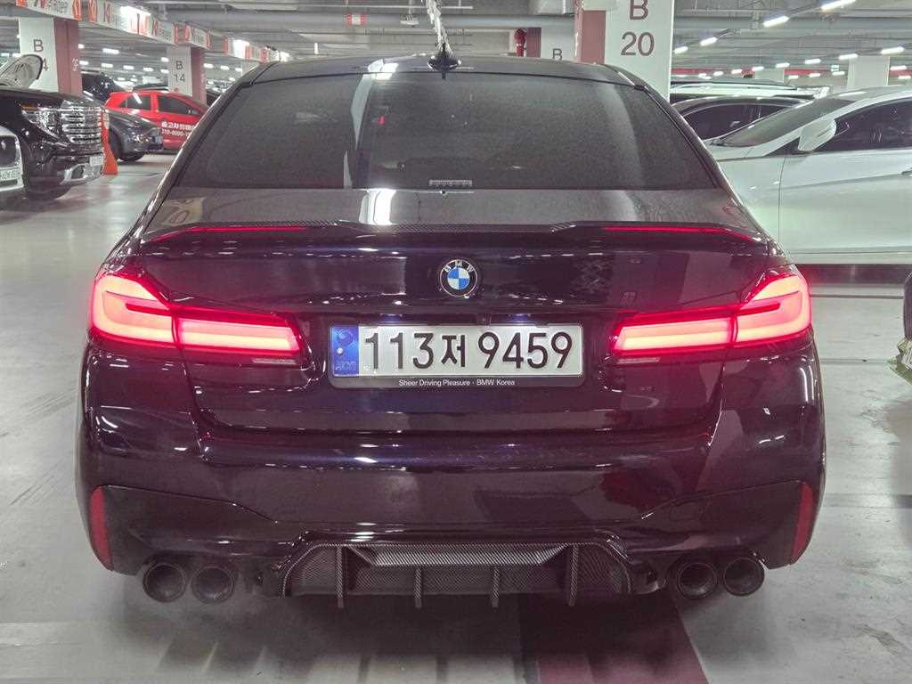 BMW 5 Series - Vista 5