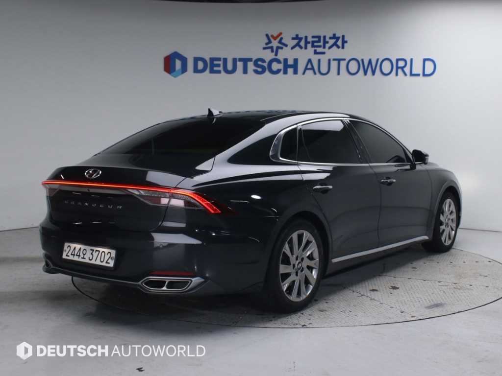 HYUNDAI Grandeur - Vista 4