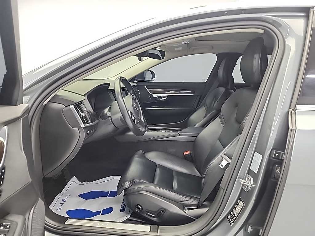 Volvo S90 - Vista 11