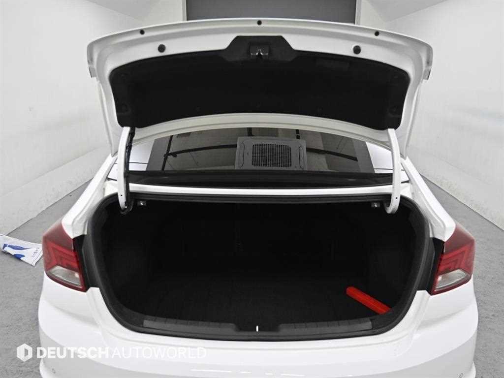 HYUNDAI Avante 2020 Blanco - Importación desde Corea - HF Imports Iquique - Foto 20