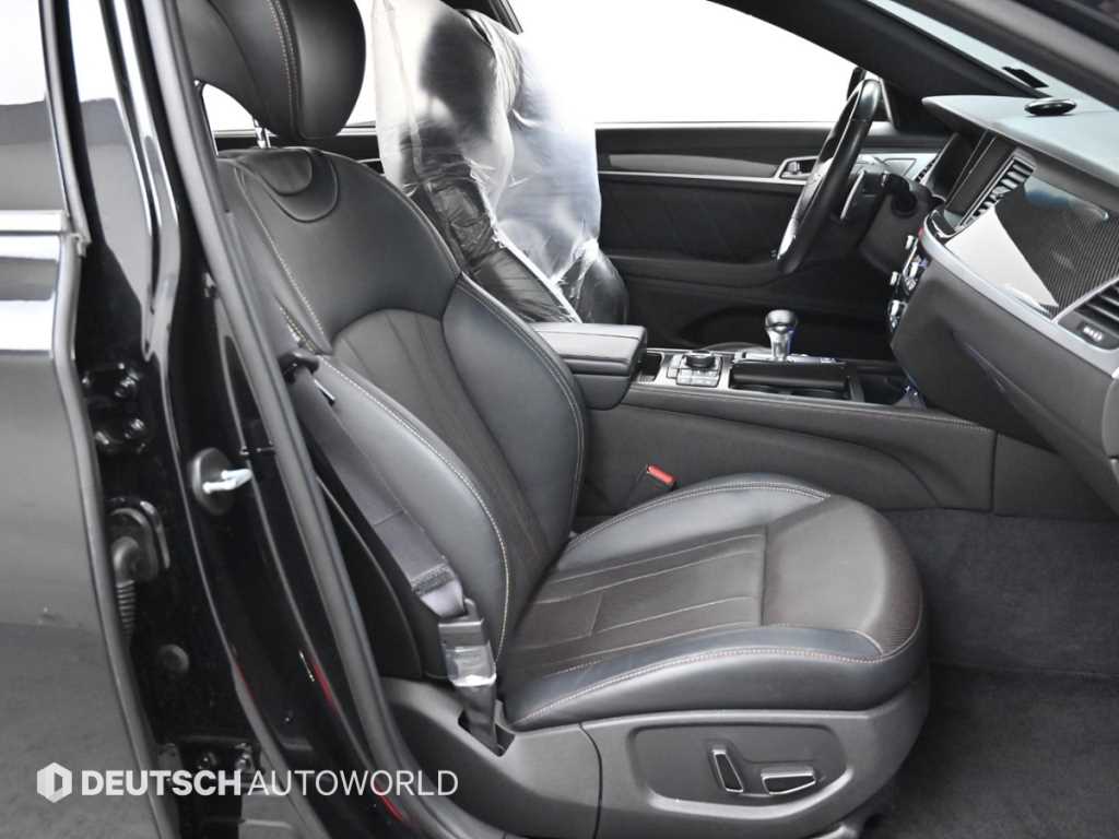 Genesis G80 - Vista 10