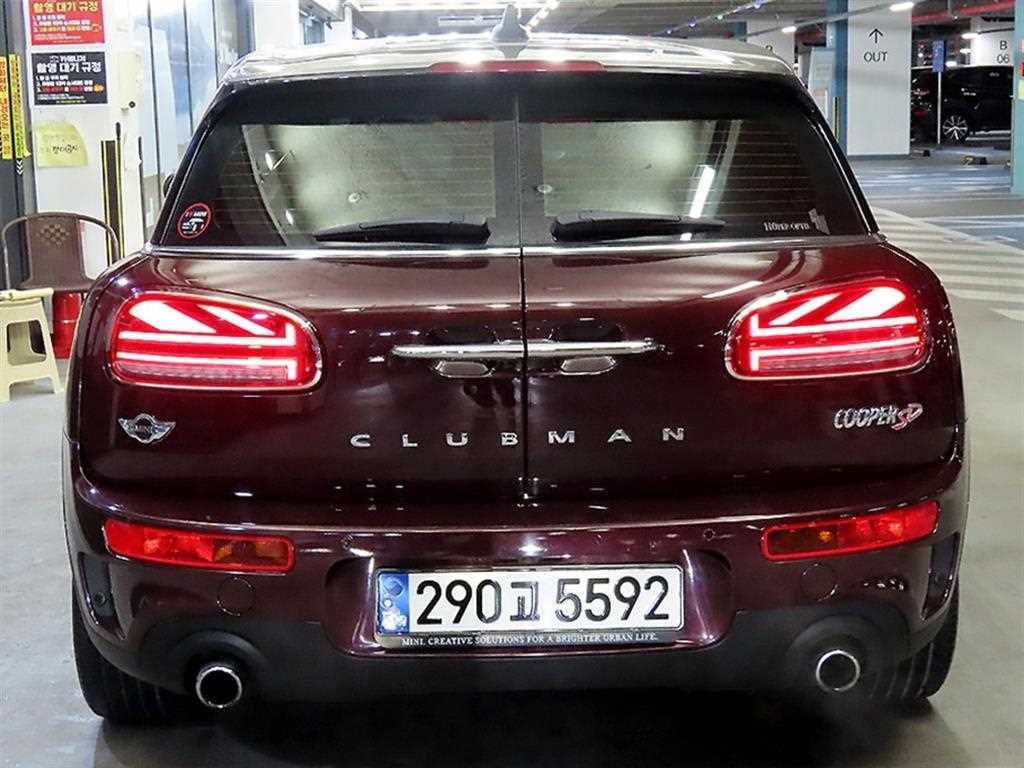 Mini Clubman - Vista 5