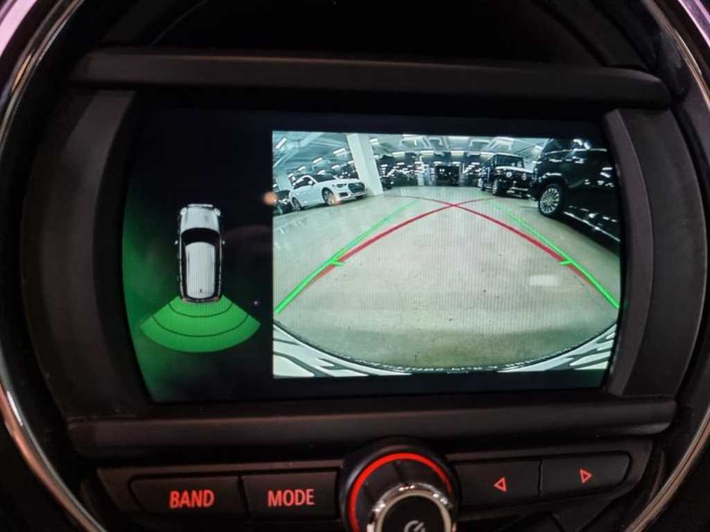 Mini Clubman - Vista 9