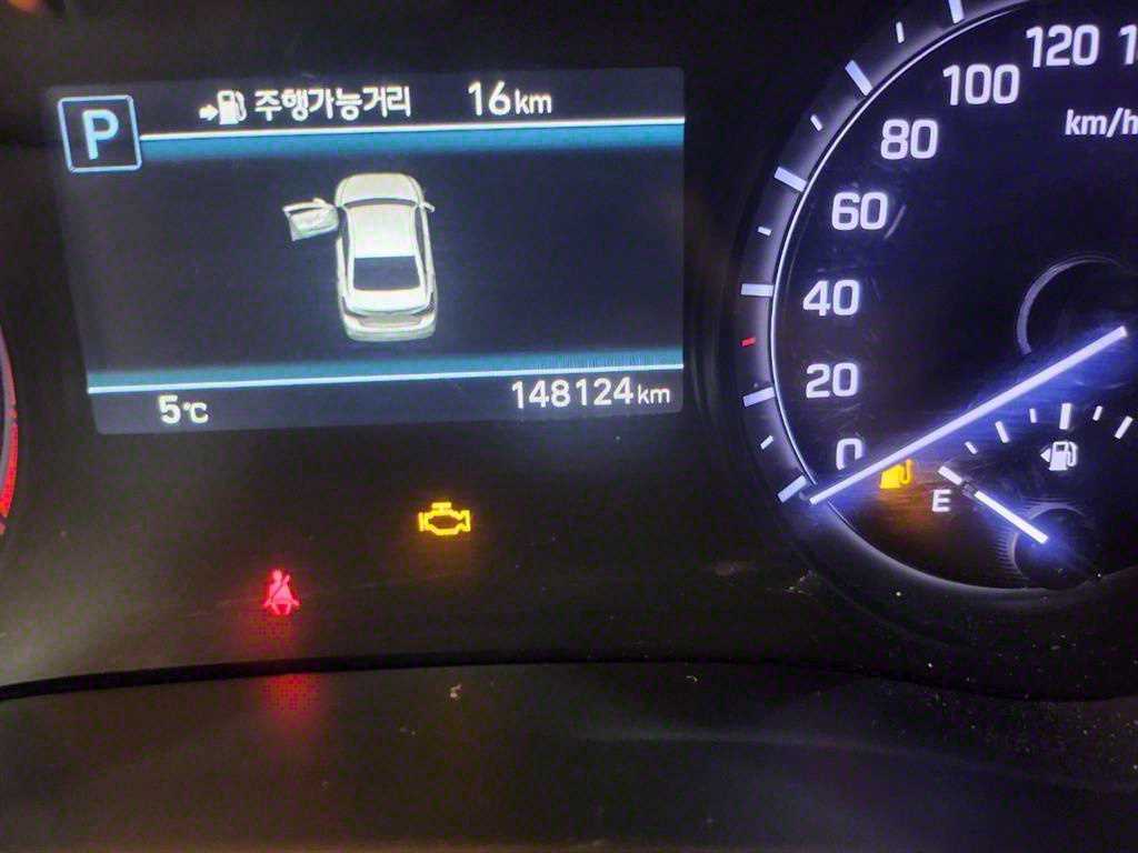 Genesis G80 - Vista 12