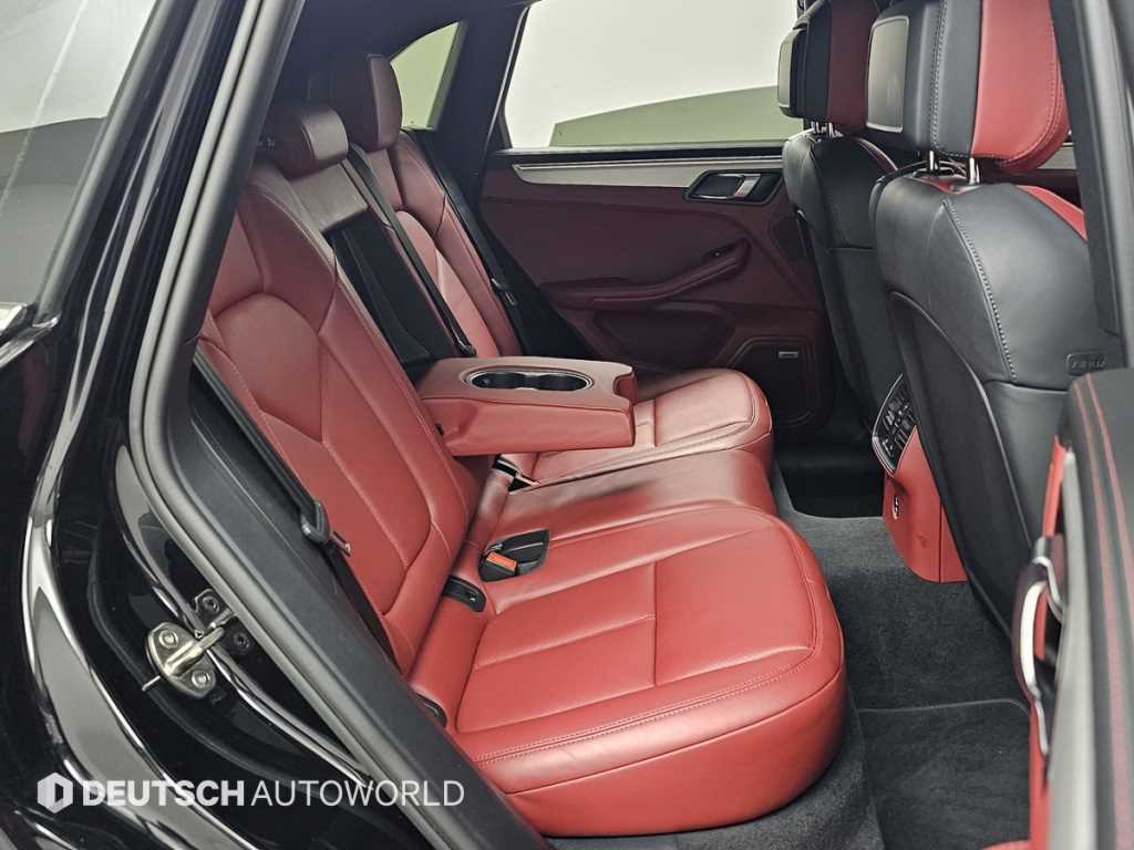 Porsche Macan - Vista 12