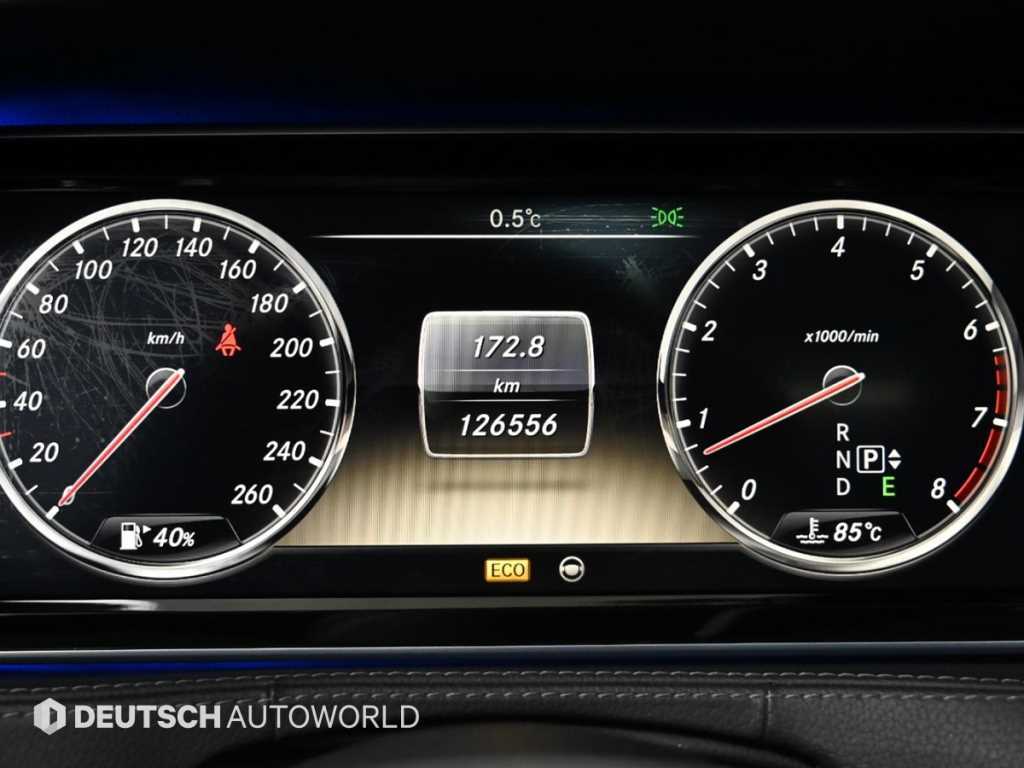 Mercedes Benz S Class - Vista 8