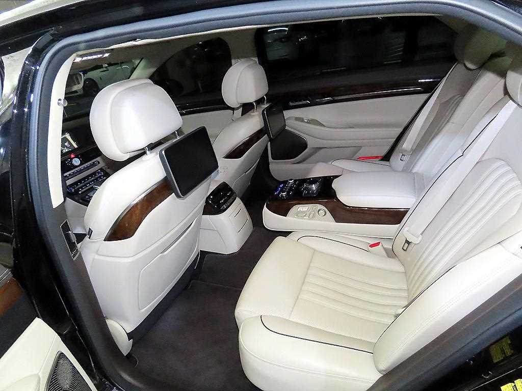 Genesis EQ900 - Vista 7