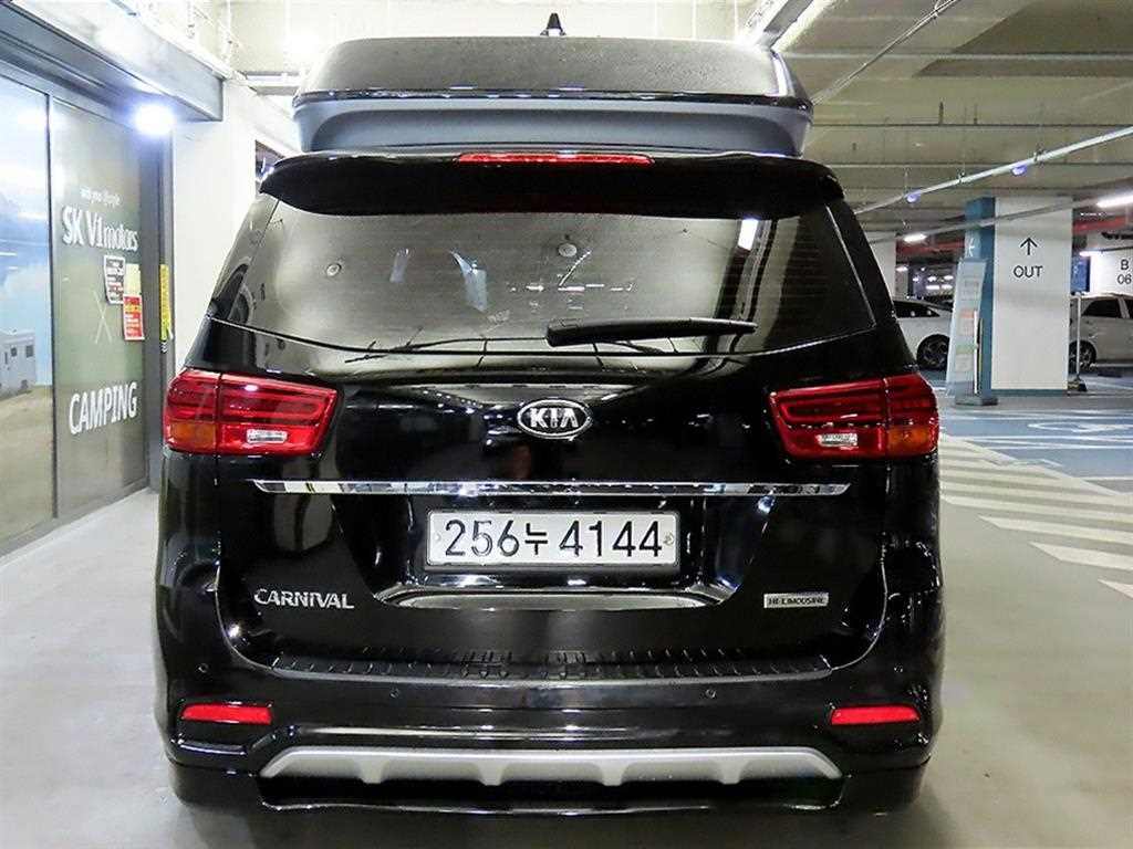 KIA Carnival - Vista 5
