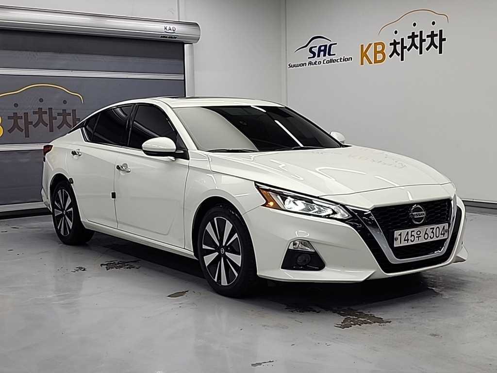 Nissan Altima - Vista 4