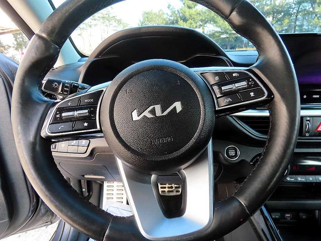 KIA K3 - Vista 8