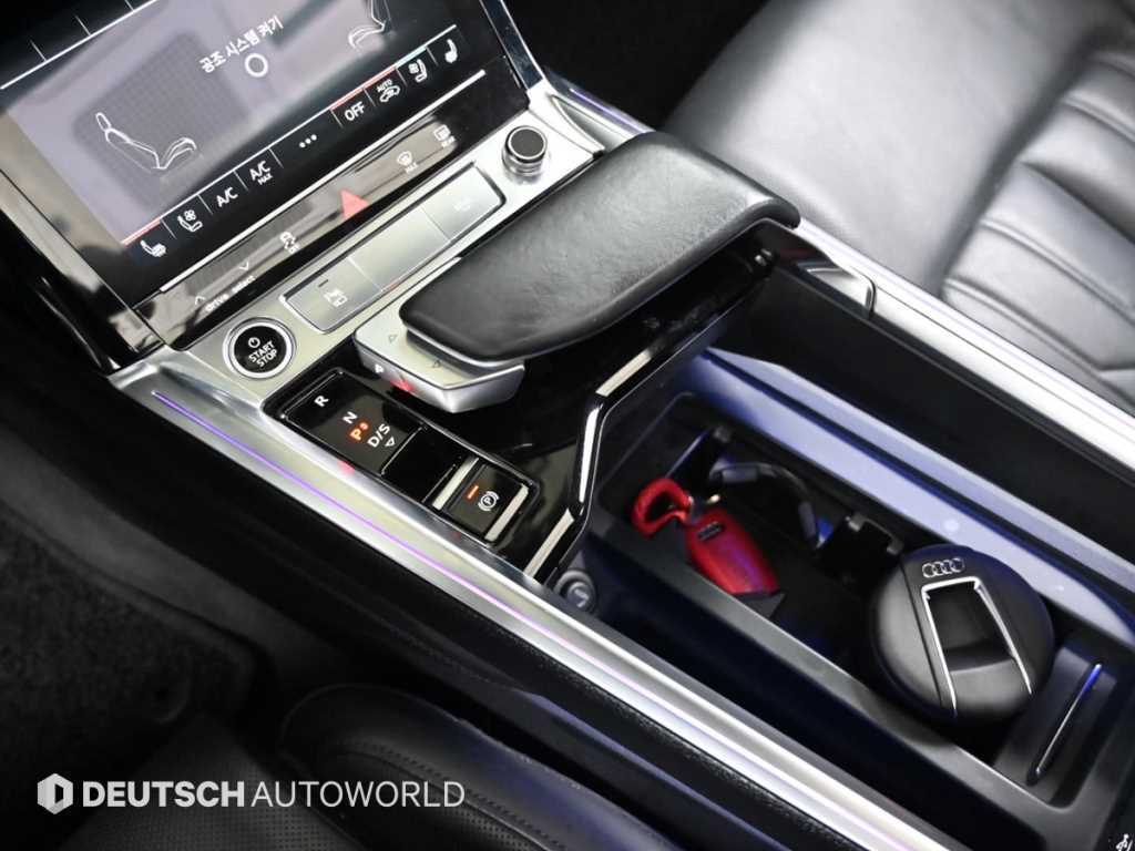 Audi e-Tron - Vista 10