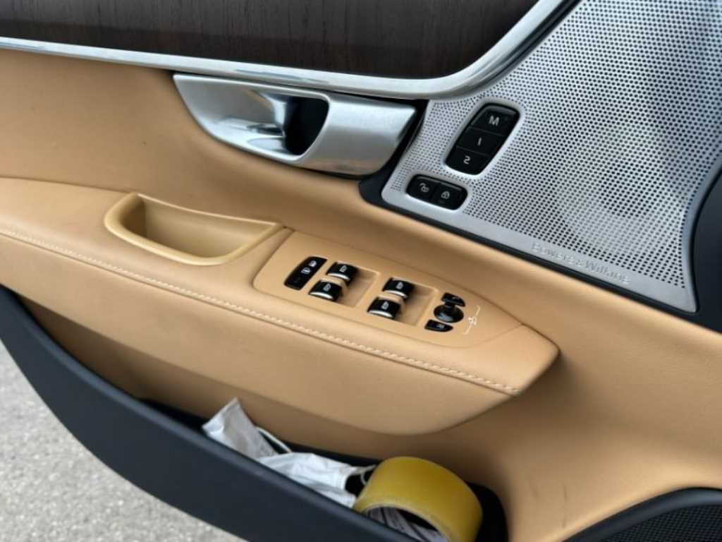 Volvo S90 - Vista 11