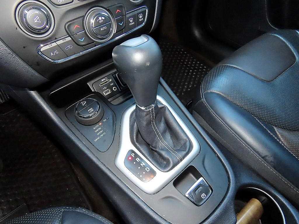 Jeep Cherokee - Vista 10