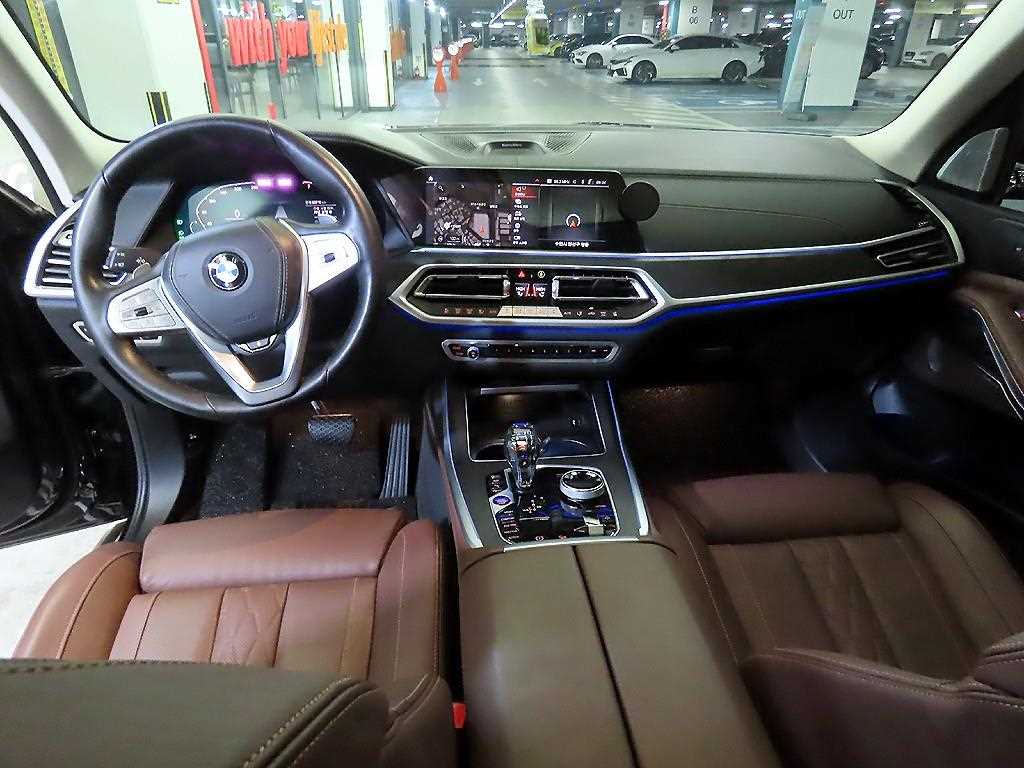 BMW X7 - Vista 10