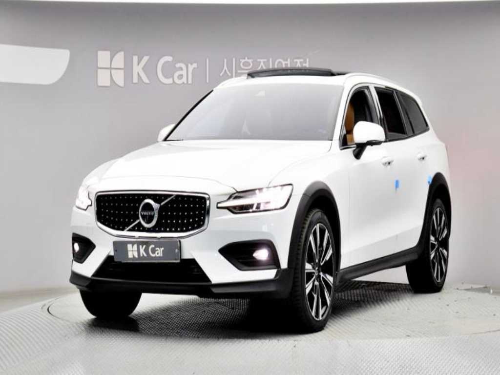 Volvo V60 2022 - Importación desde Corea - HF Imports Iquique - Foto 1