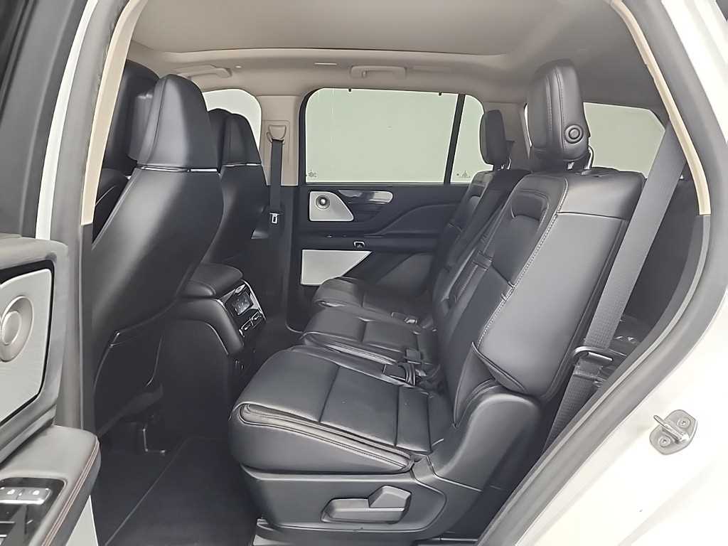 Lincoln Aviator - Vista 12