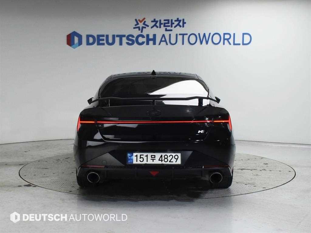 HYUNDAI Avante - Vista 4