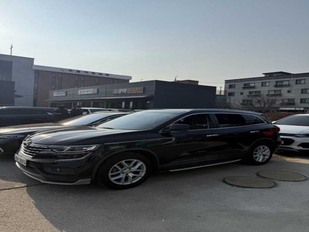 SAMSUNG QM6 - Vista 2