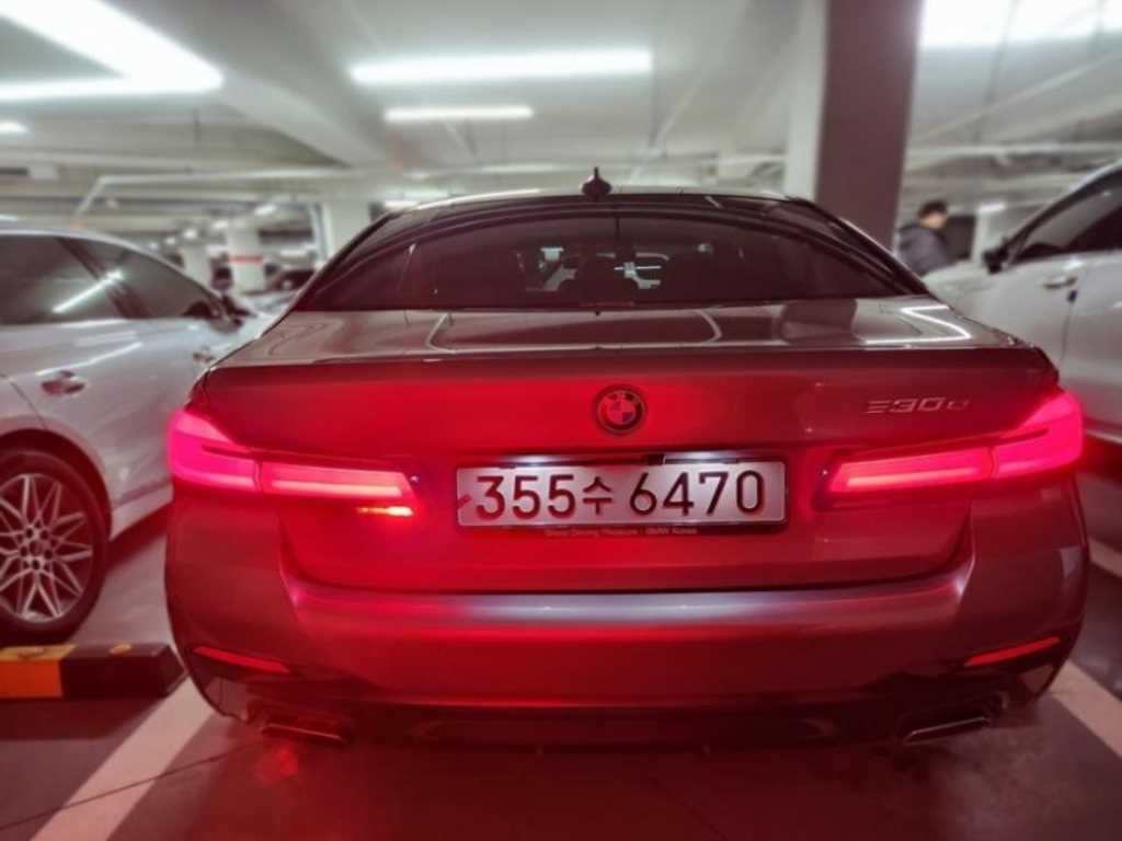 BMW 5 Series - Vista 4