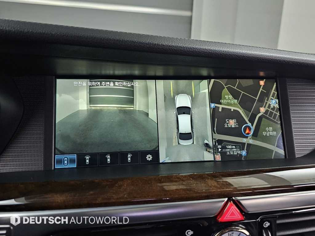 Genesis EQ900 - Vista 12