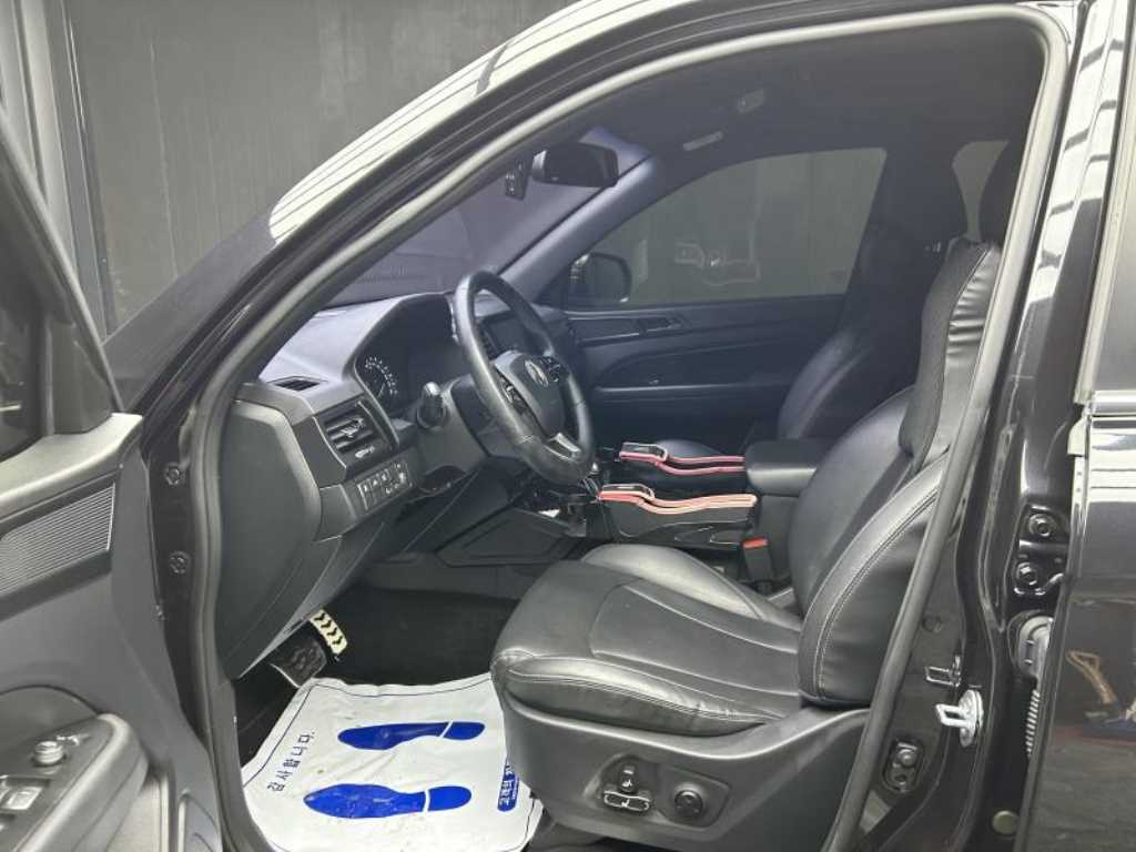 Ssangyong Rexton - Vista 6