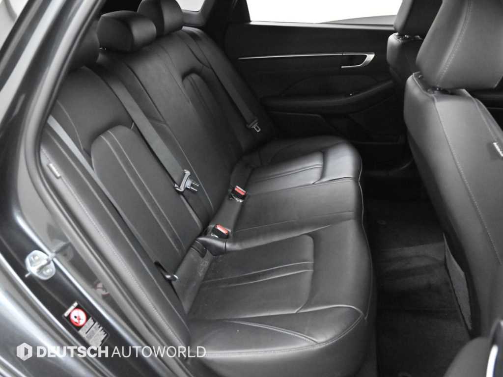 HYUNDAI Sonata - Vista 12