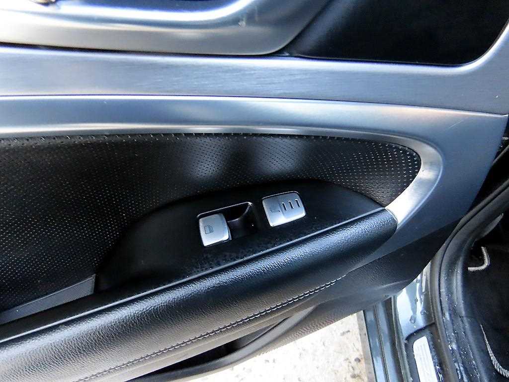 Genesis G70 2018 Gris - Importación desde Corea - HF Imports Iquique - Foto 16