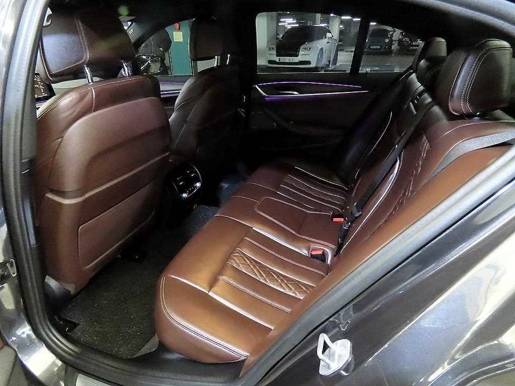 BMW 5 Series - Vista 7