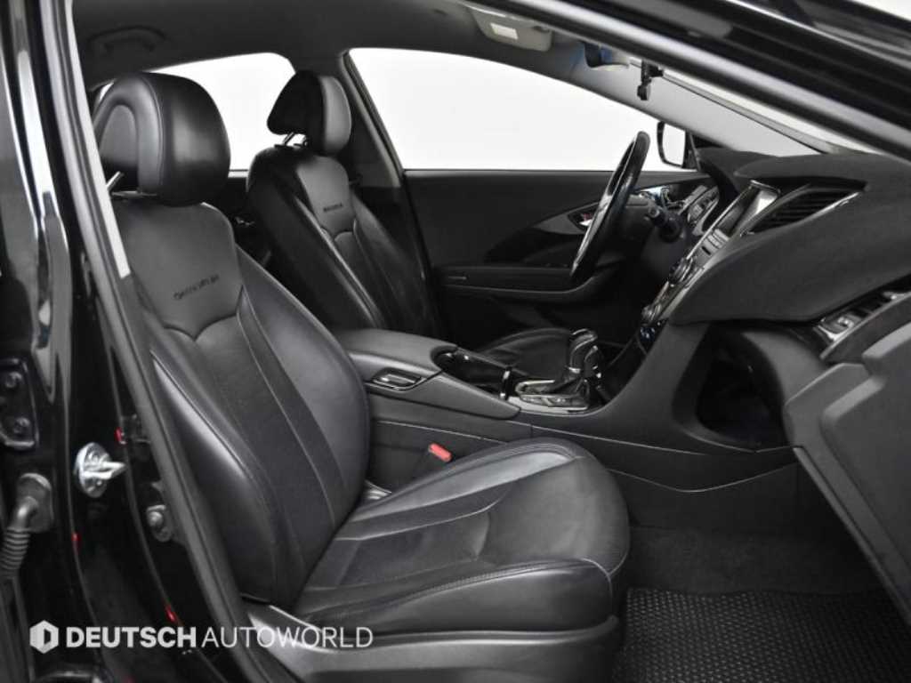 HYUNDAI Grandeur - Vista 10